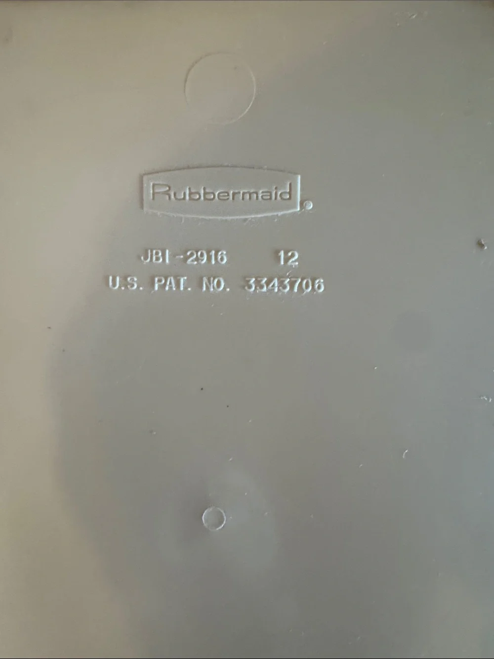 Rubbermaid storage trays